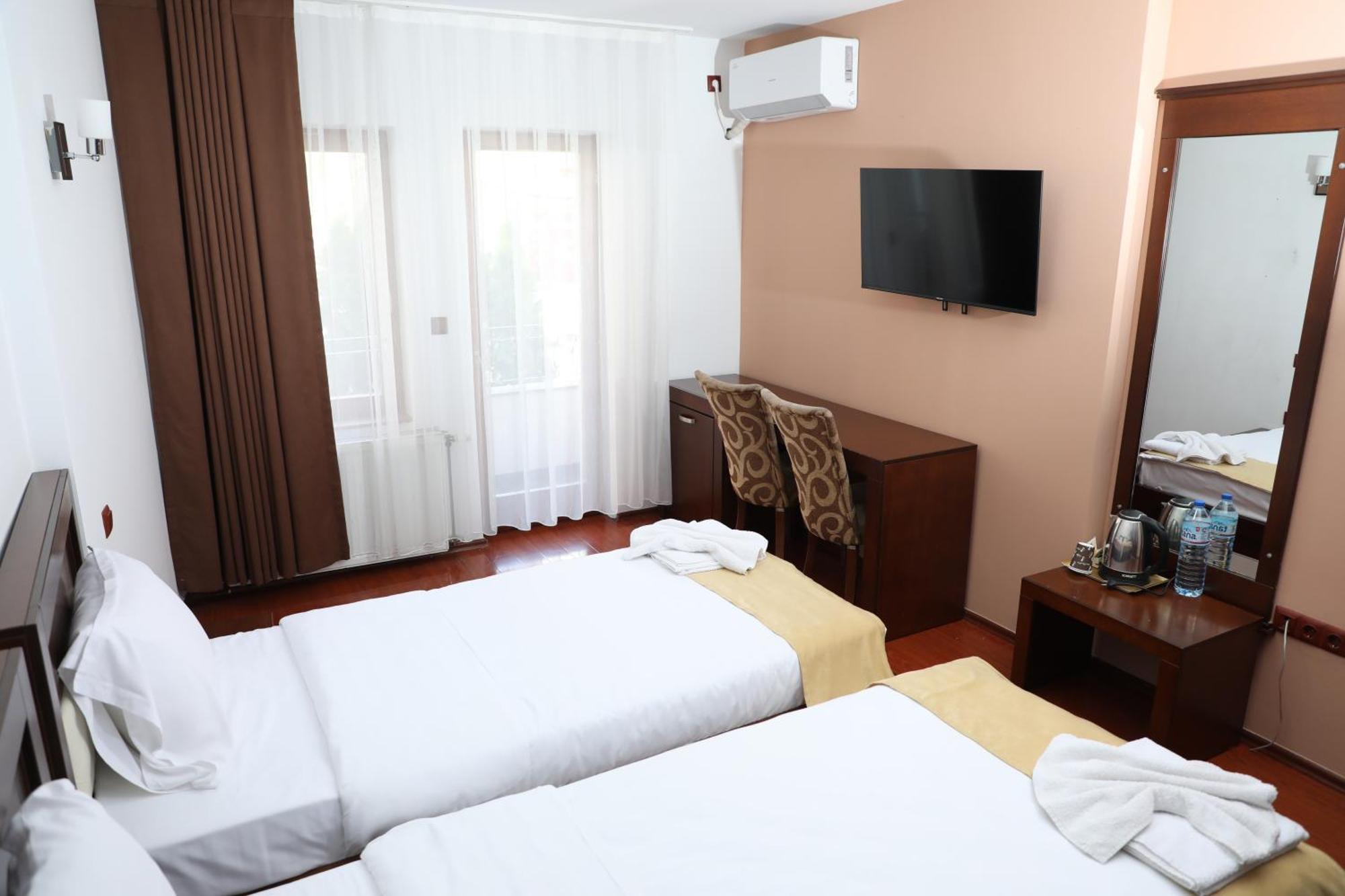 Bruti Hotel Prizren Exterior photo
