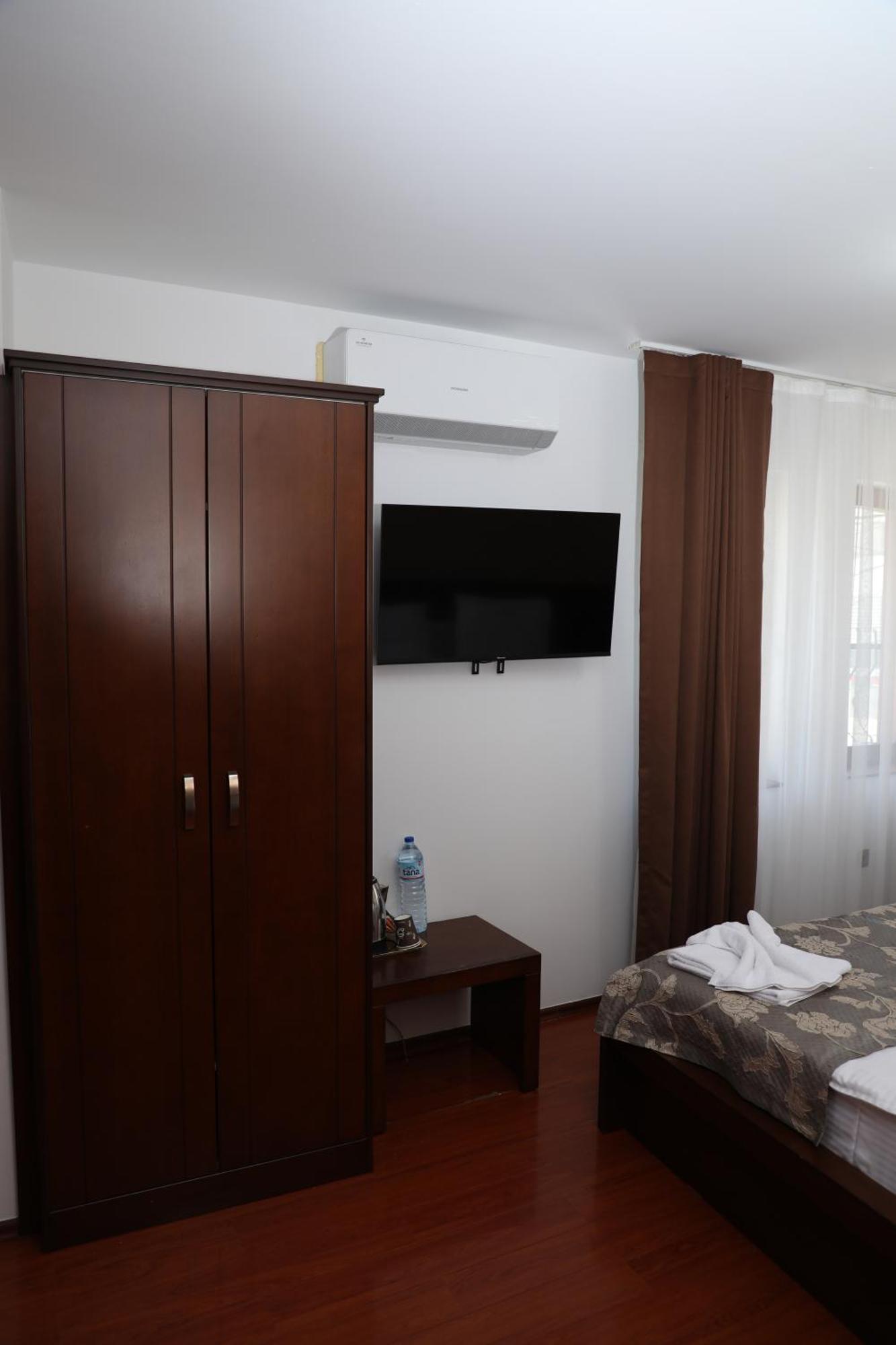 Bruti Hotel Prizren Exterior photo