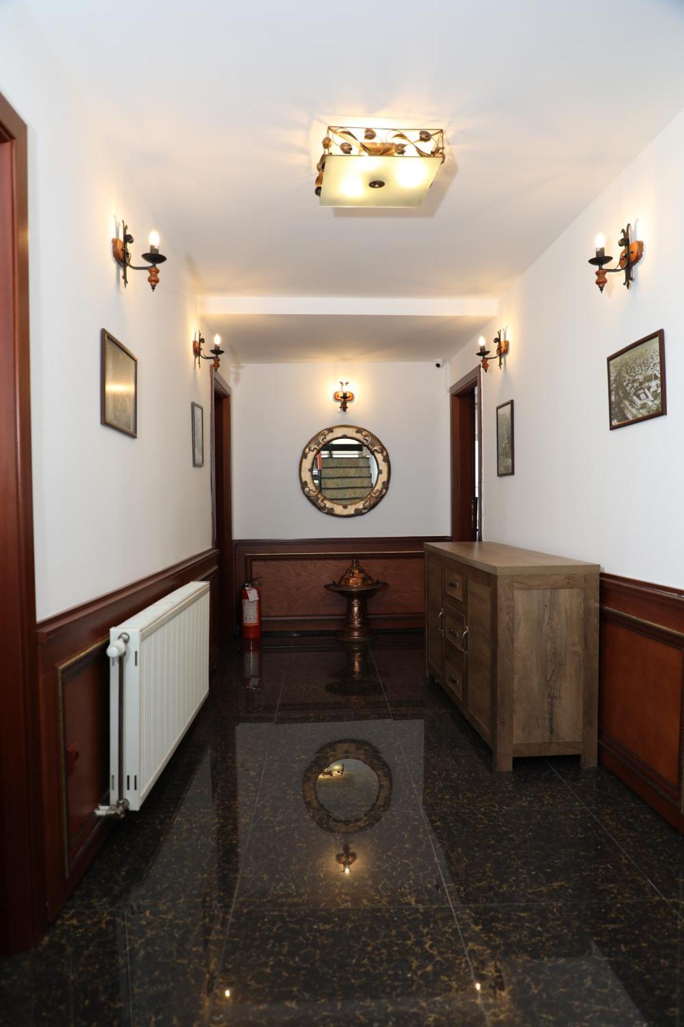 Bruti Hotel Prizren Exterior photo